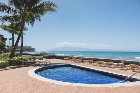 3741 Lower Honoapiilani Rd #112, Lahaina, HI 96761