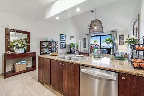 155 Wailea Ike Pl #40, Kihei, HI 96753