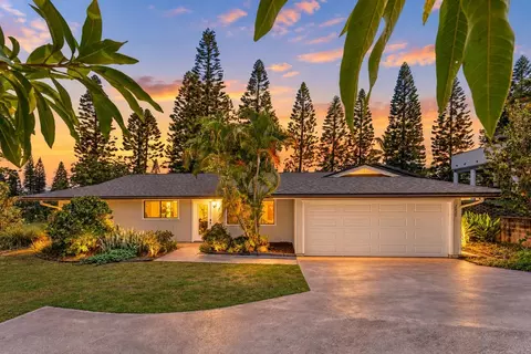 2825 Palalani St, Makawao, HI 96768