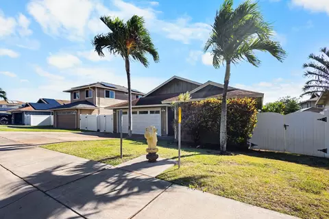 224 Kamahao Cir, Wailuku, HI 96793