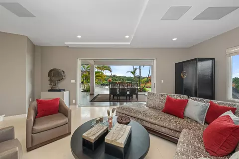 Living - 45 Kamalii Pl, Haiku, HI 96708 photo 5 of 5