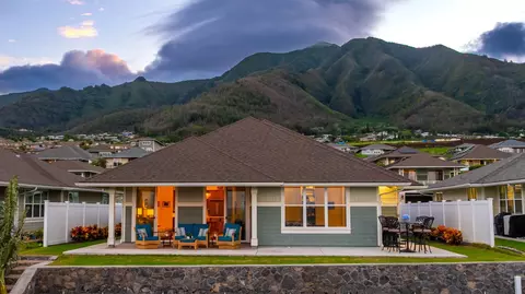 337 Laniuma Pl, Wailuku, HI 96793