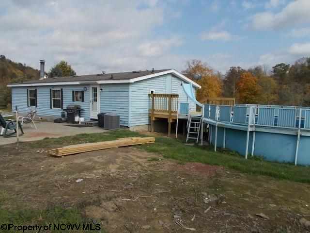 160 Buckeye Rd, Maidsville, WV 26541 photo 1