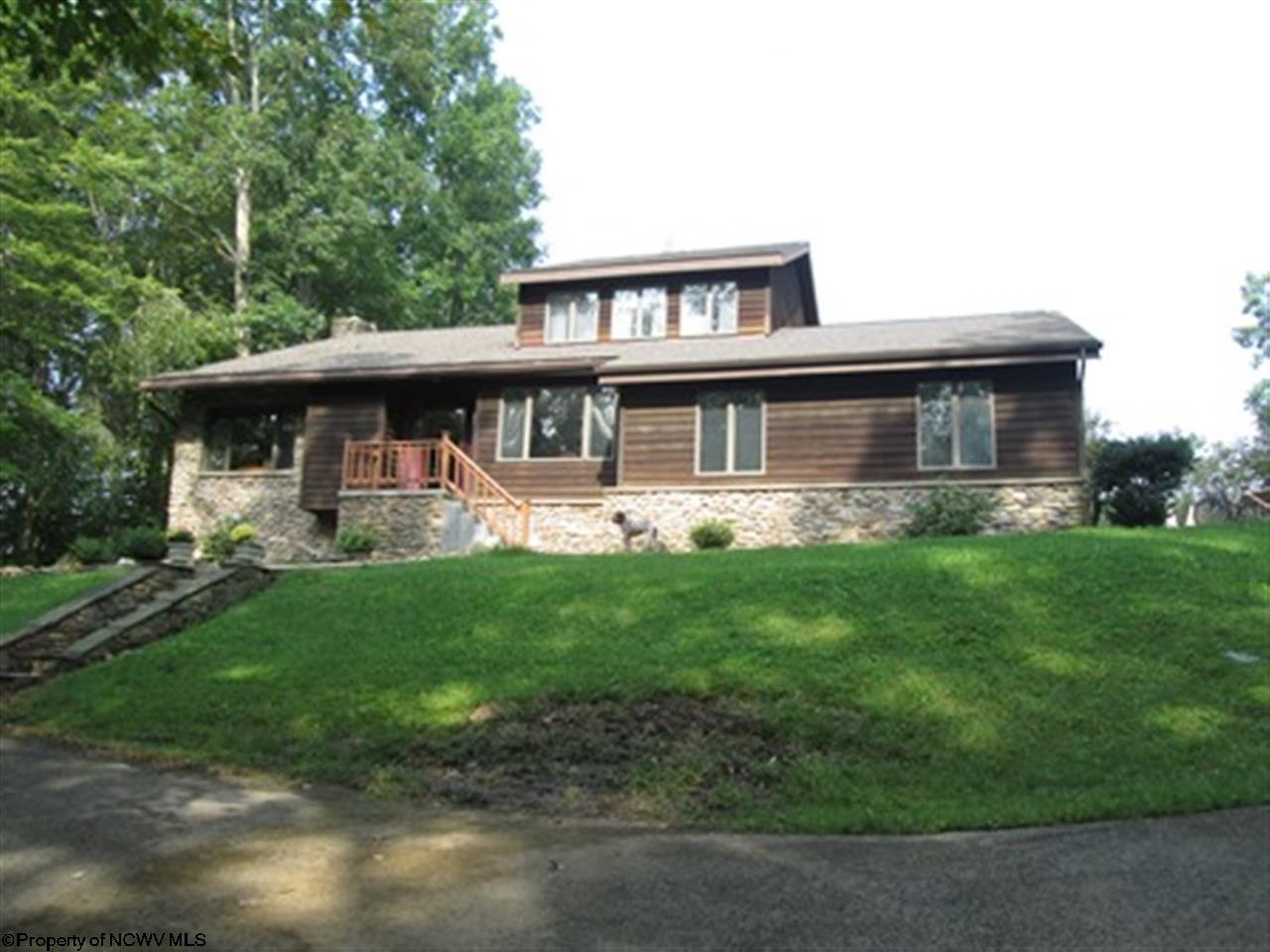 31 Pineview Dr, Elkins, WV 26241 photo 1