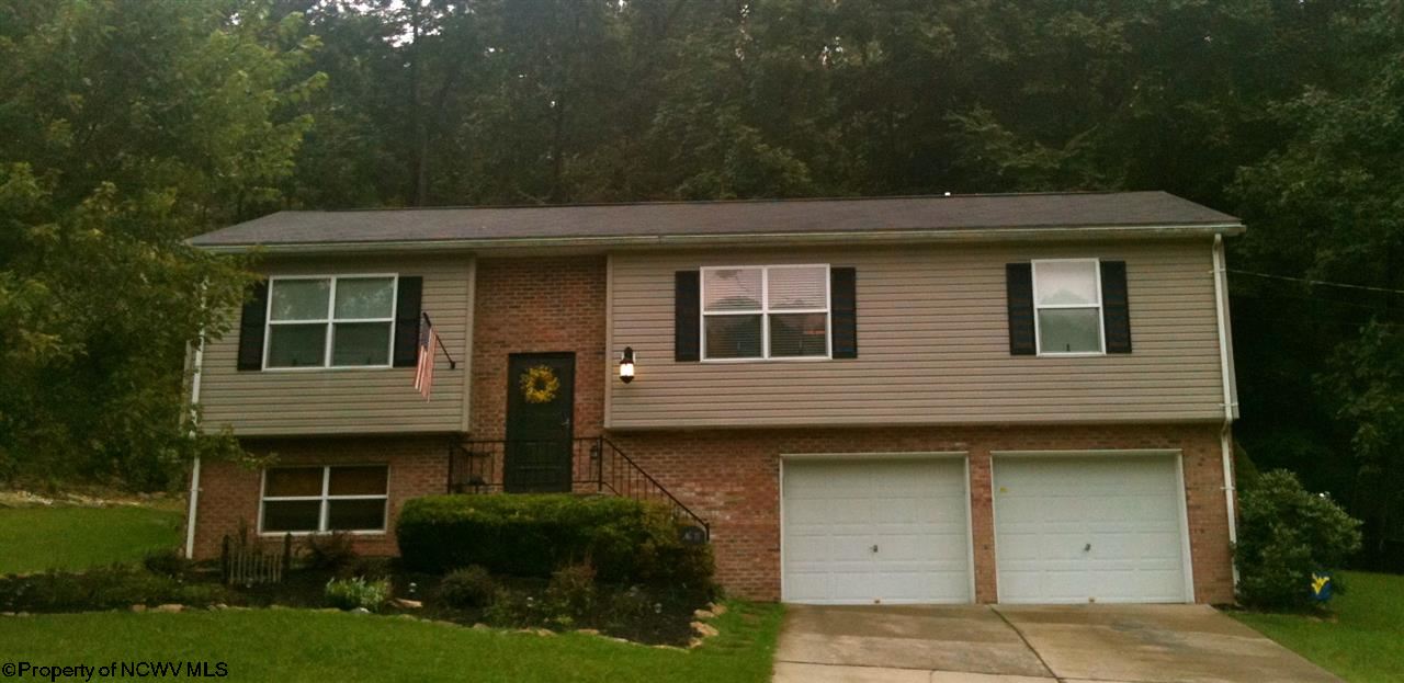 296 Robin Ln, Mount Clare, WV 26408 photo 1