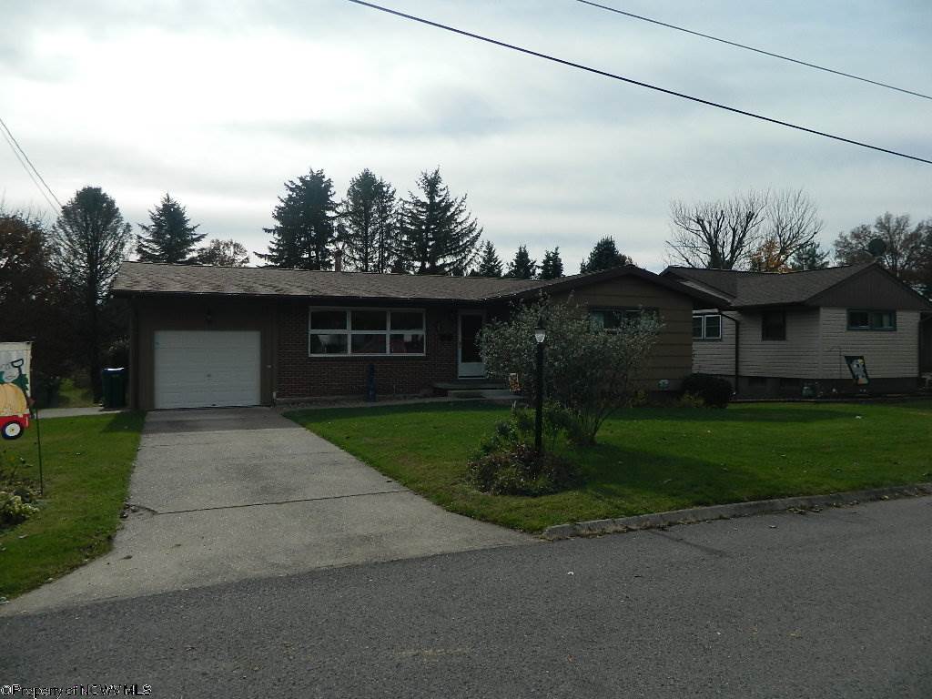 108 Circle Dr, Bridgeport, WV 26330 photo 1