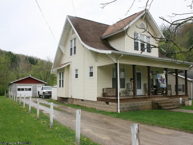 14 Monroe St, Salem, WV 26426 photo 1