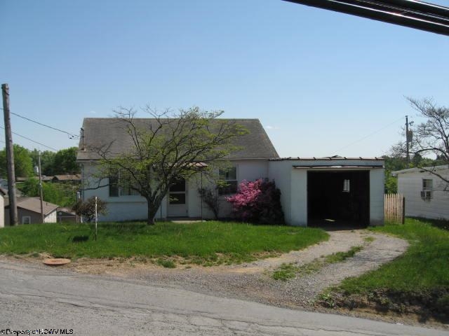 1104 Valley View Ave, Morgantown, WV 26505 photo 1