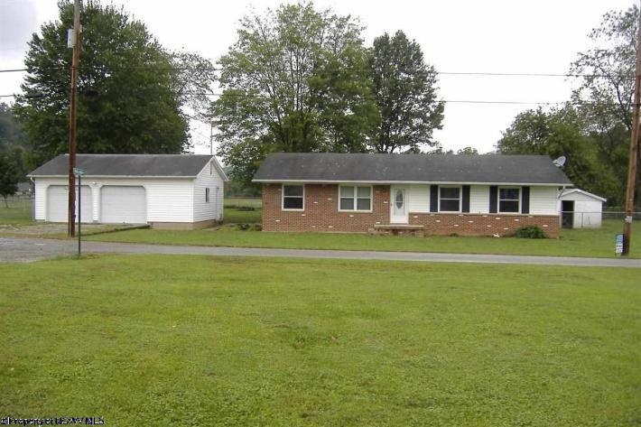 89 Brookview Dr, Weston, WV 26452 photo 1
