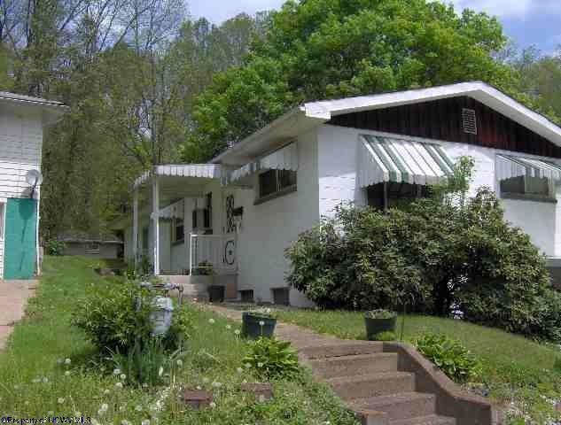510 Maple Dr, Weston, WV 26452 photo 1