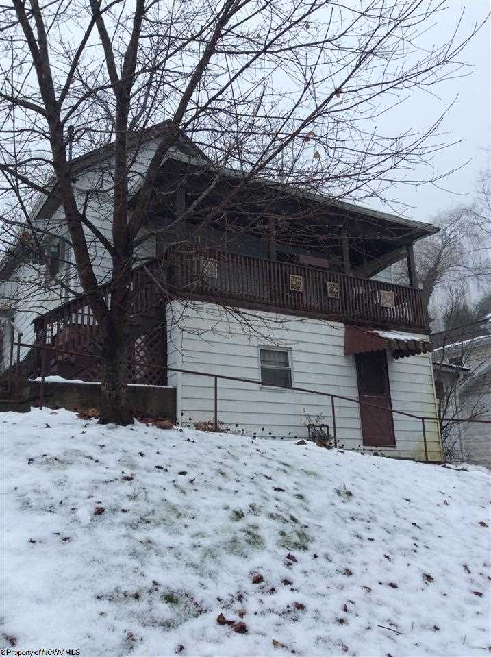 211 W Woodland Ave, Clarksburg, WV 26301 photo 1