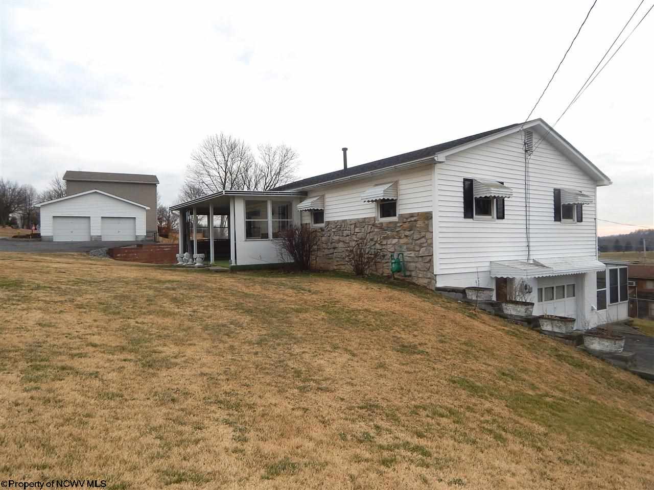 1204 Headley Ct, Fairmont, WV 26554 photo 1