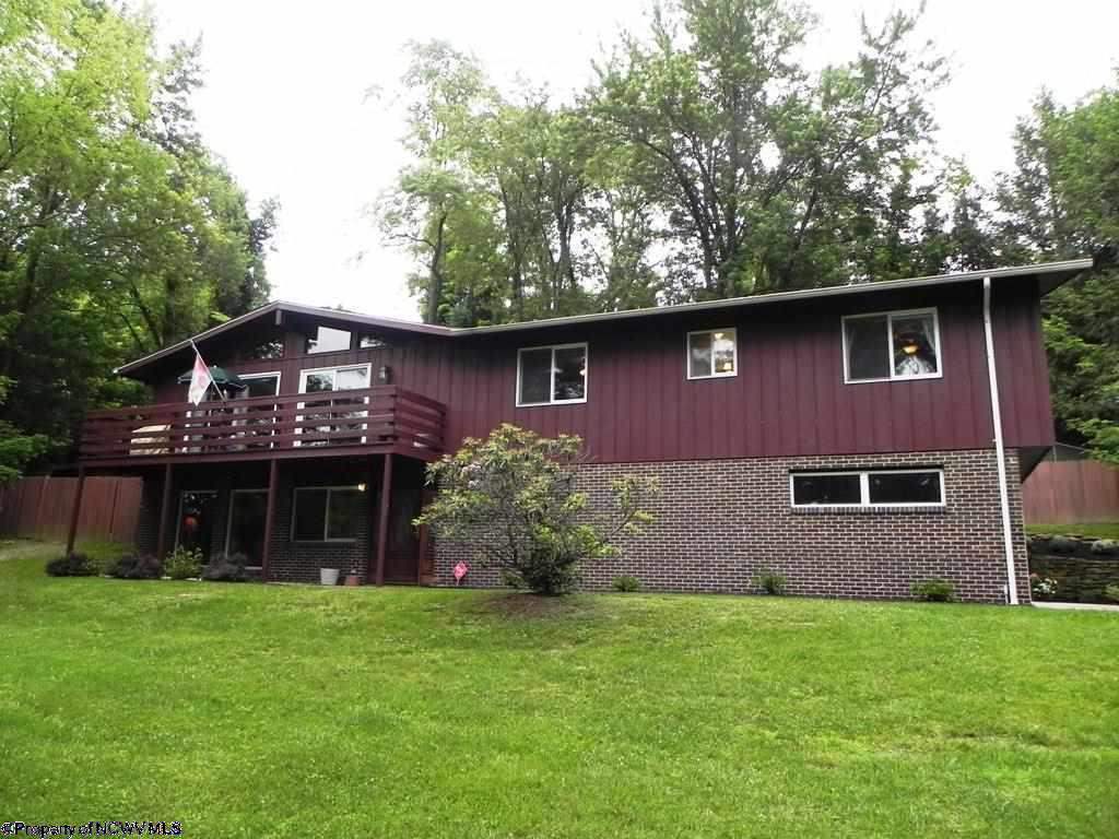 101 Maple Ln, Morgantown, WV 26505 photo 1