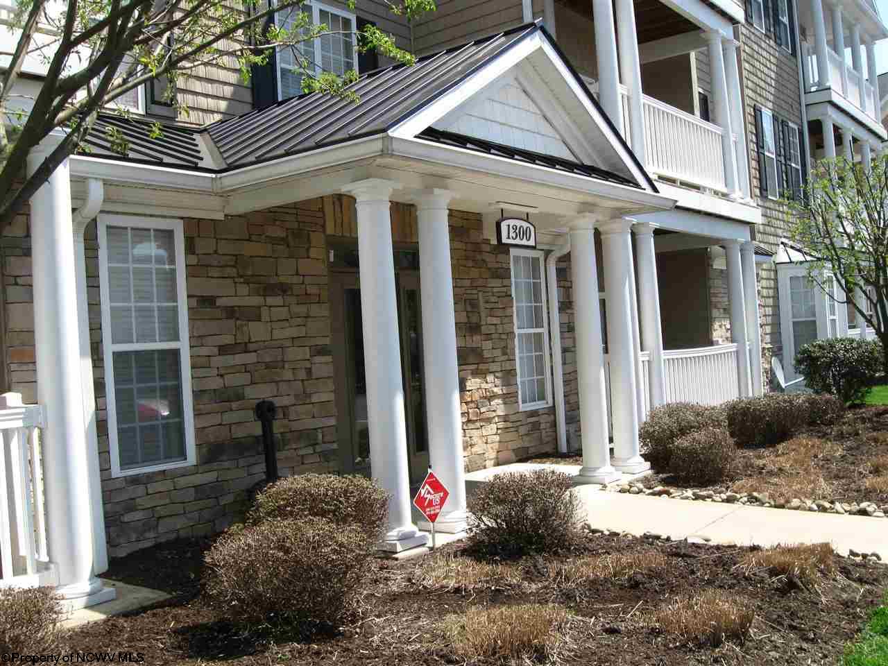 1333 Suncrest Vlg, Morgantown, WV 26505 photo 1