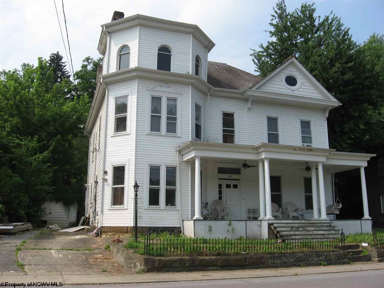 110 Stonewall St, Sutton, WV 26601 photo 1
