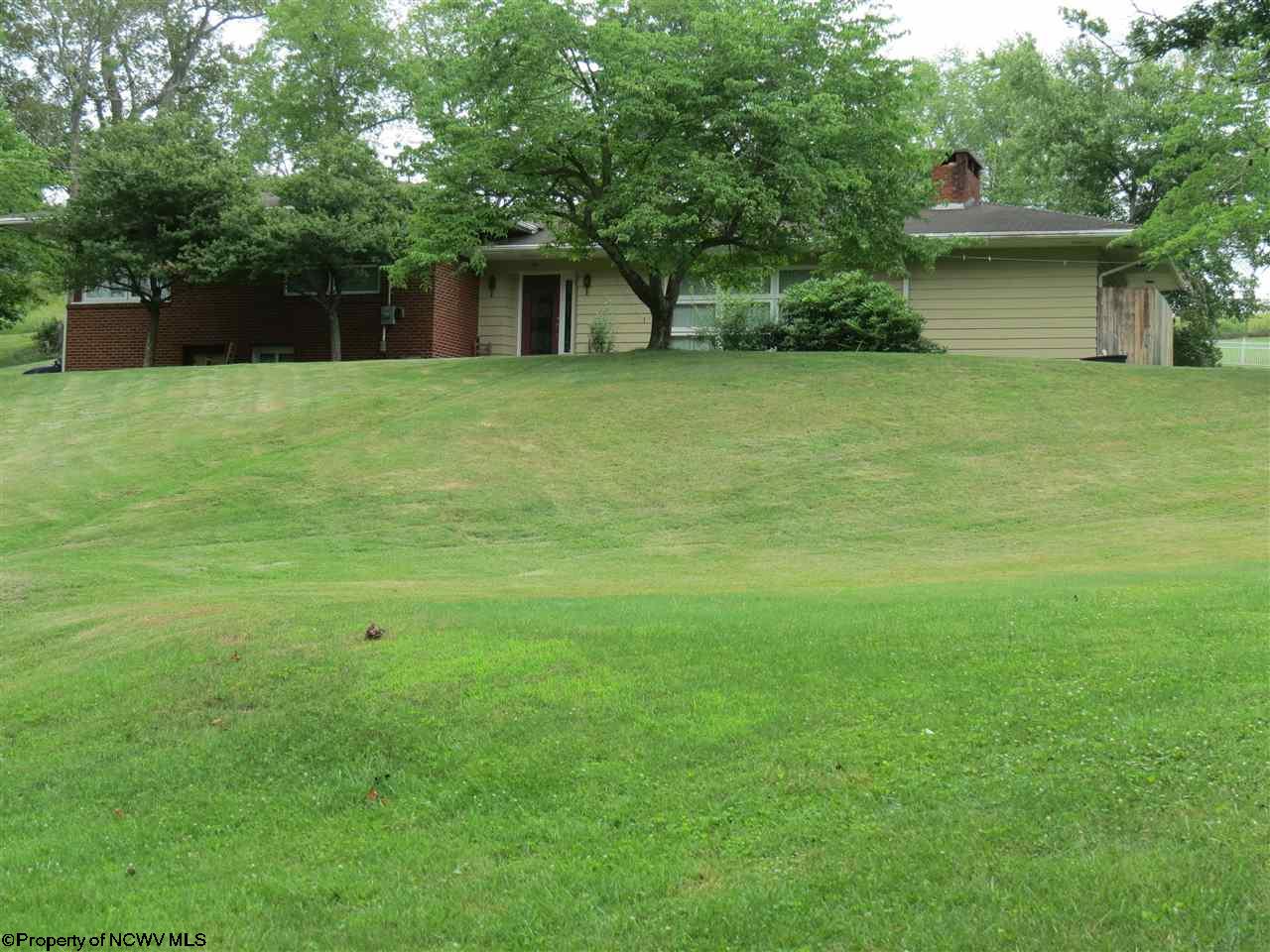 41 Clay Rd, Spencer, WV 25276 photo 1