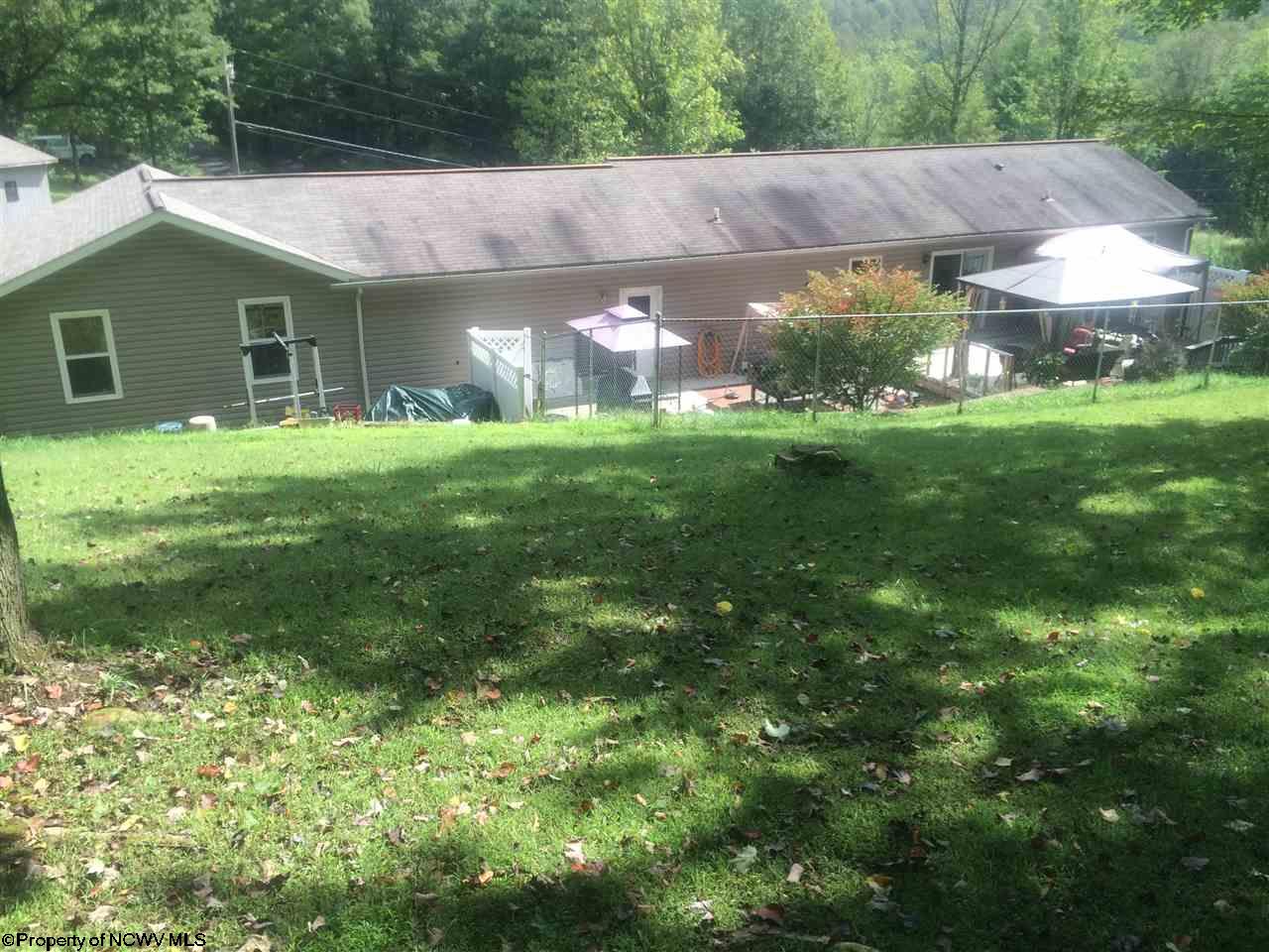 976 Normandy Estate Rd, Bridgeport, WV 26330 photo 5