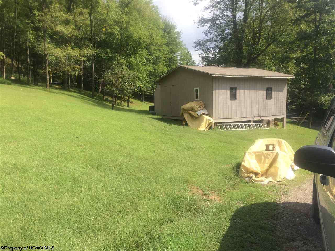 976 Normandy Estate Rd, Bridgeport, WV 26330 photo 3