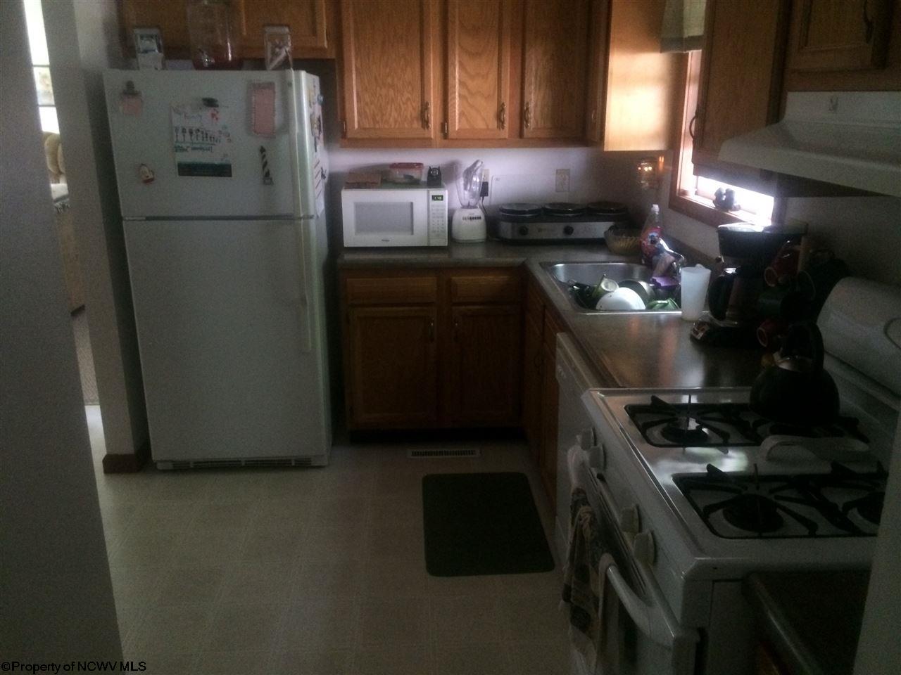 976 Normandy Estate Rd, Bridgeport, WV 26330 photo 16