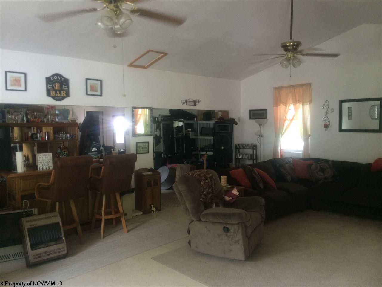 976 Normandy Estate Rd, Bridgeport, WV 26330 photo 11
