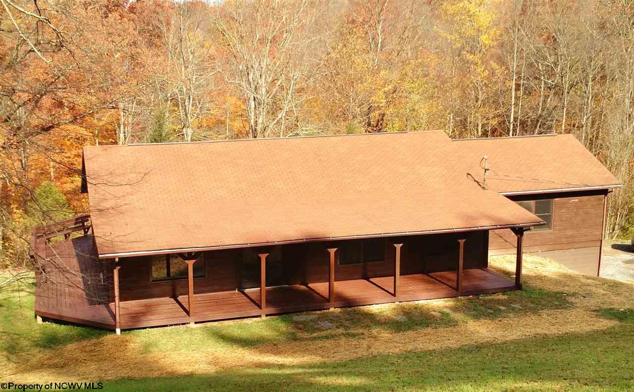 39 Valley Dr, Fairmont, WV 26554 photo 1
