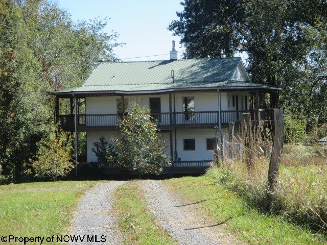 131 Prairie Dr, Independence, WV 26374 photo 1