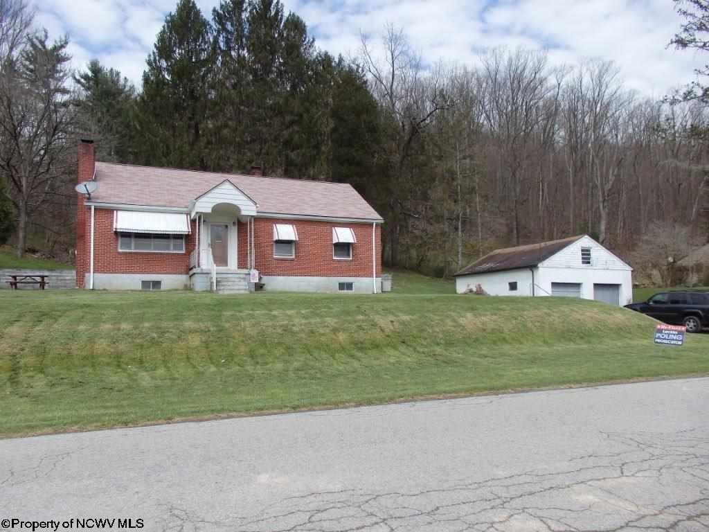 693 Maple Ave, Philippi, WV 26416 photo 1