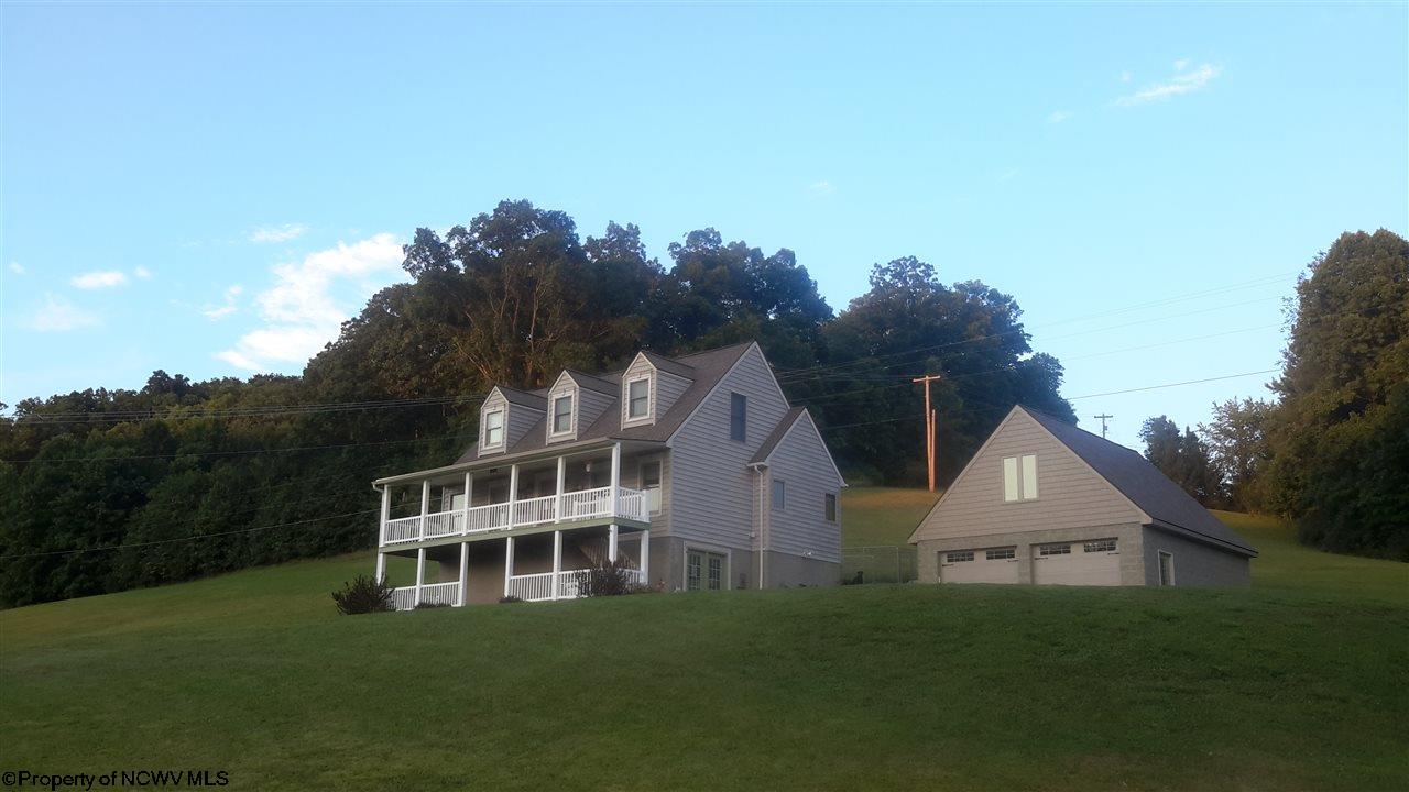 174 Apple Dr, Sutton, WV 26601 photo 1
