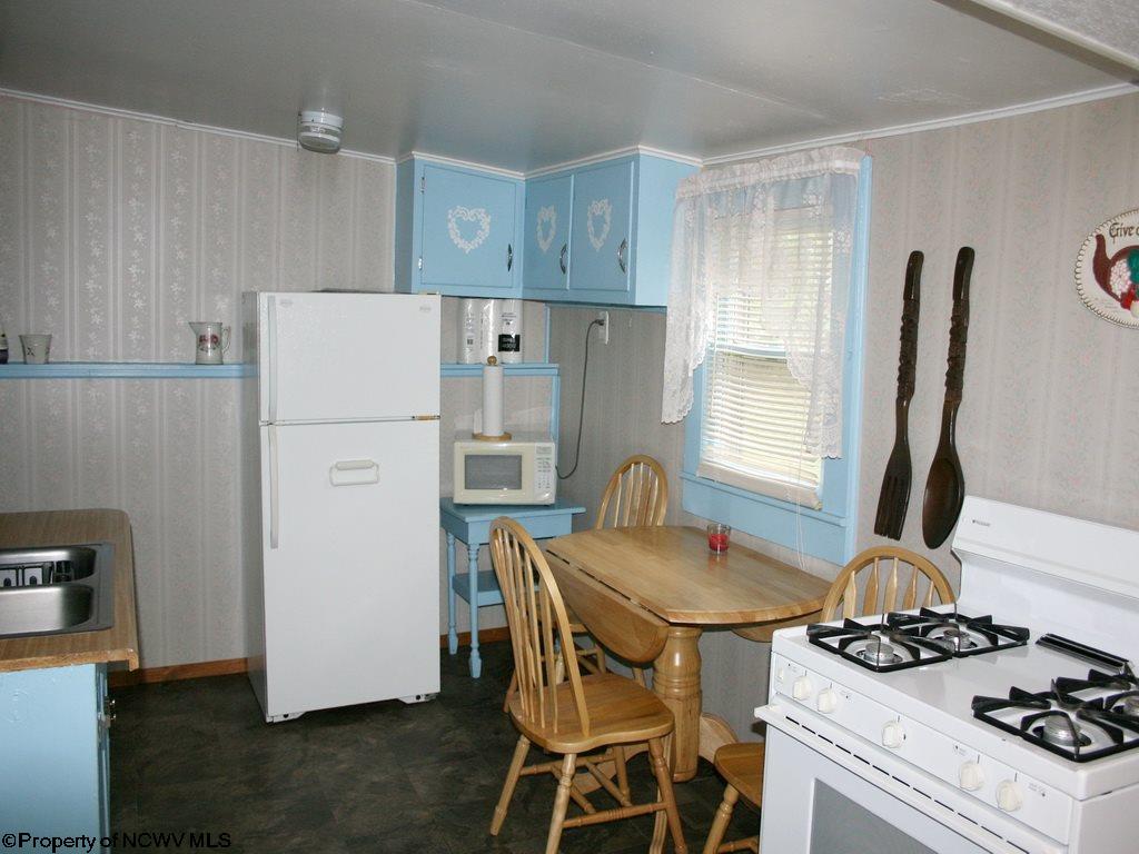 215 E Main St, Salem, WV 26426 photo 2