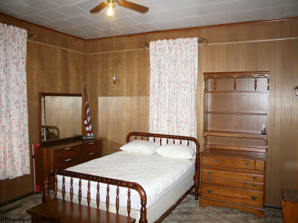 215 E Main St, Salem, WV 26426 photo 11