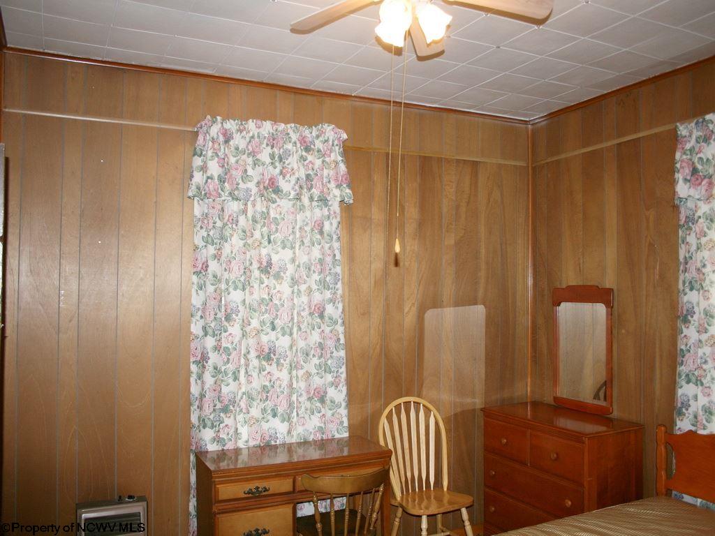 215 E Main St, Salem, WV 26426 photo 8