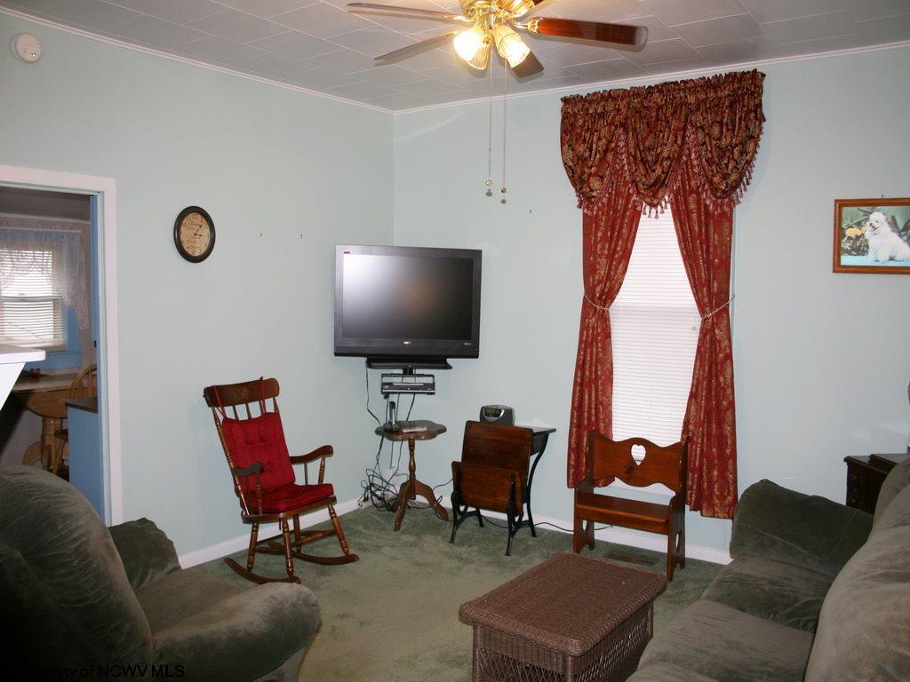 215 E Main St, Salem, WV 26426 photo 5
