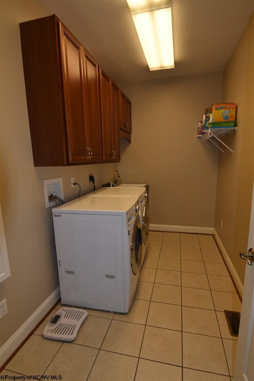 43 Robin Ln, Mount Clare, WV 26408 photo 14