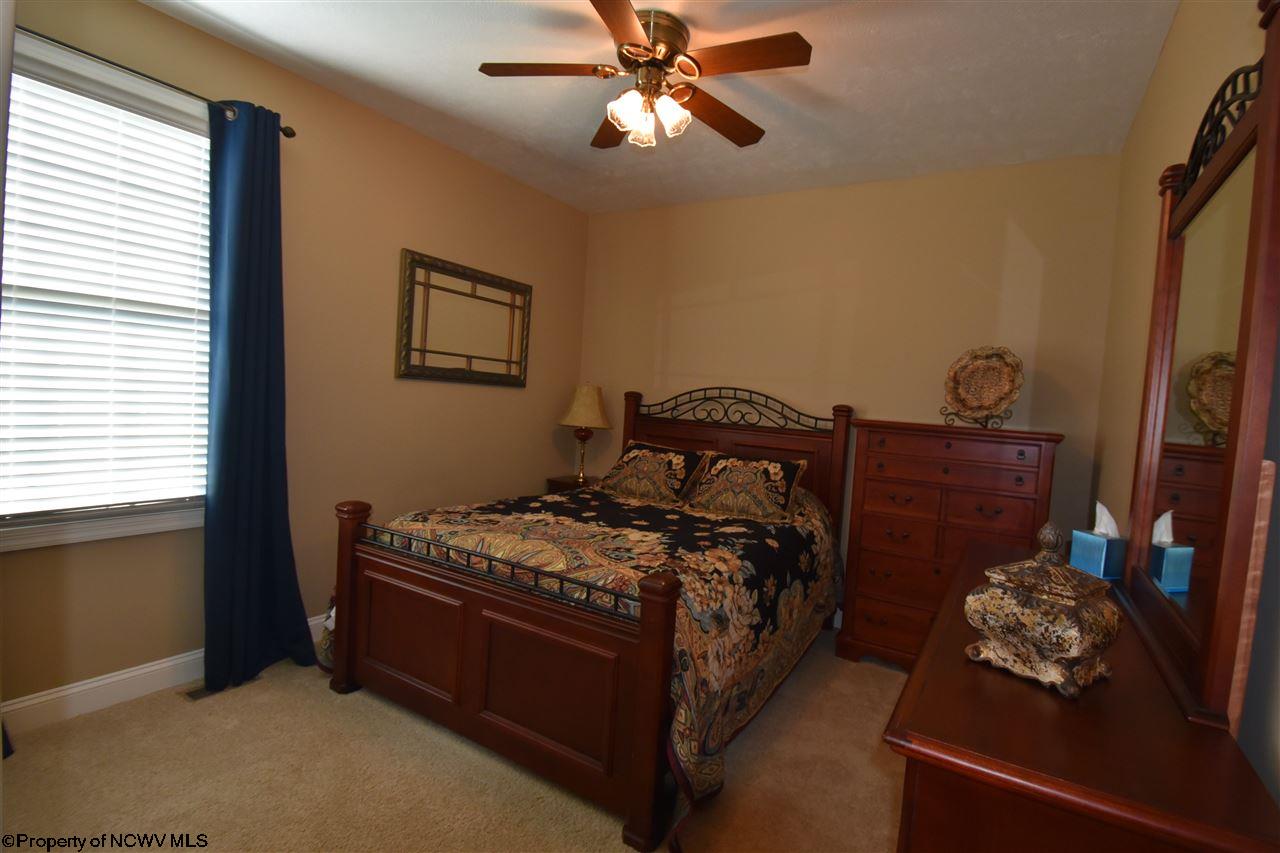 43 Robin Ln, Mount Clare, WV 26408 photo 11