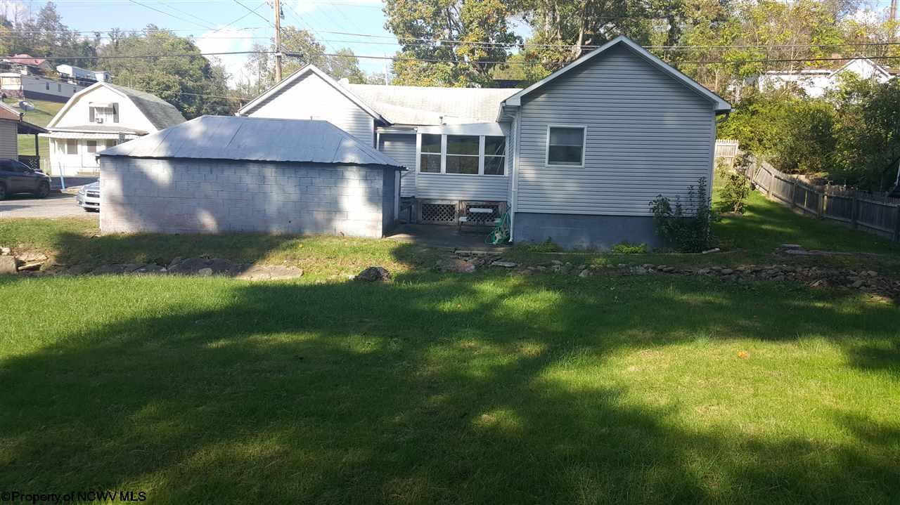 501 Pike St, Anmoore, WV 26323 photo 1