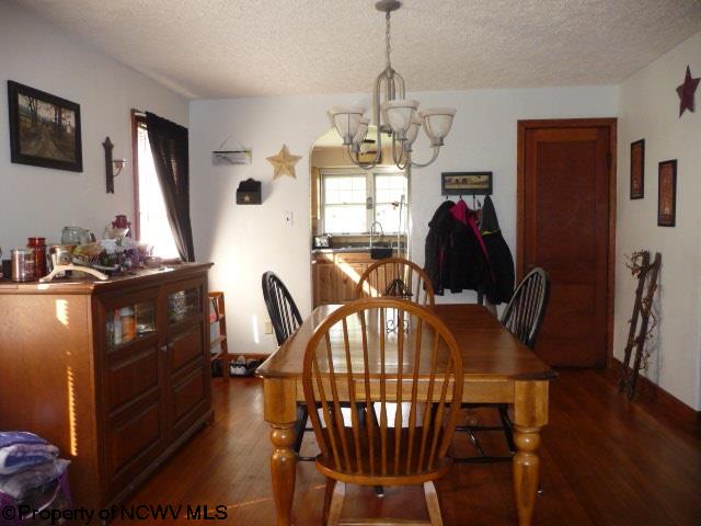 11 Cranberry Dr, Clarksburg, WV 26301 photo 5