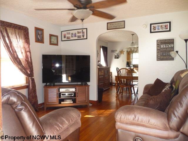 11 Cranberry Dr, Clarksburg, WV 26301 photo 4