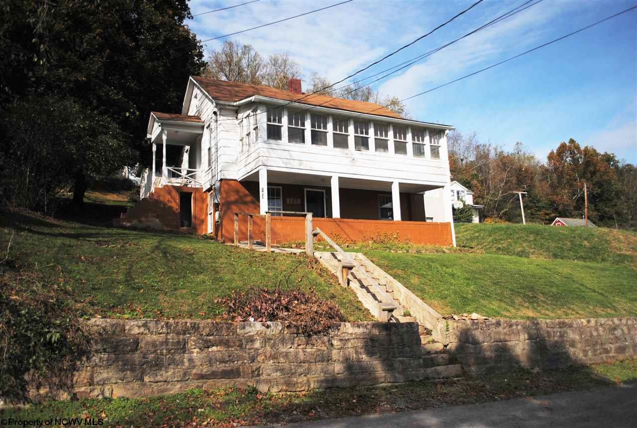 183 Locust Ave, Philippi, WV 26416 photo 1