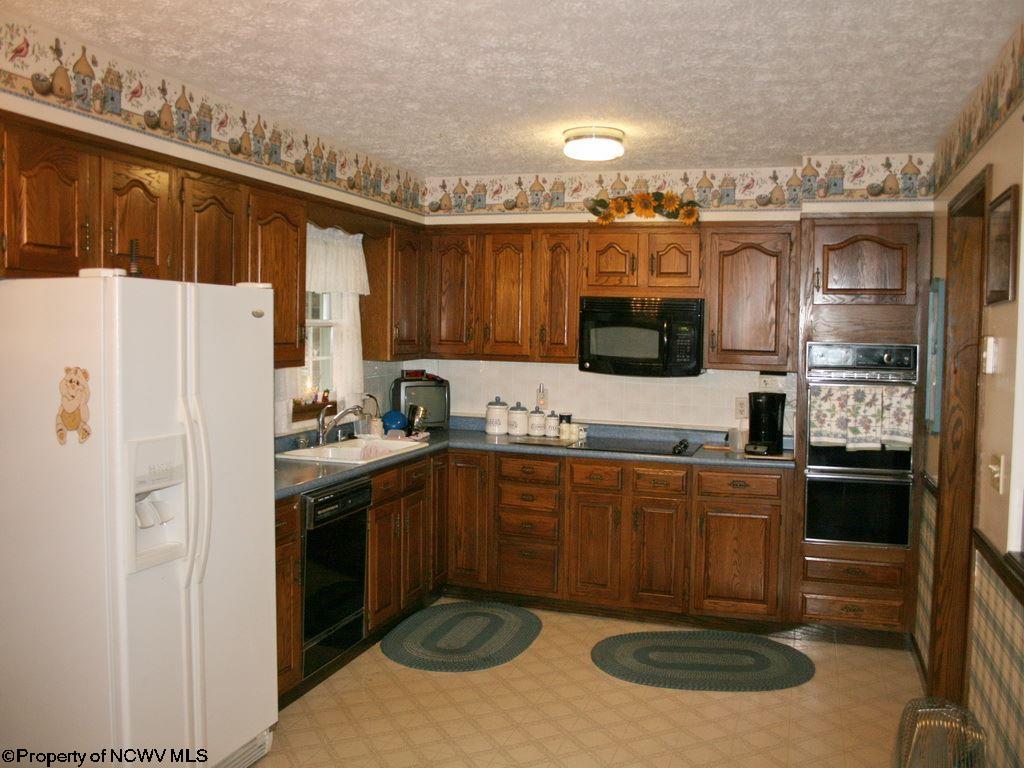 161 Turkey Run Rd, Salem, WV 26426 photo 2