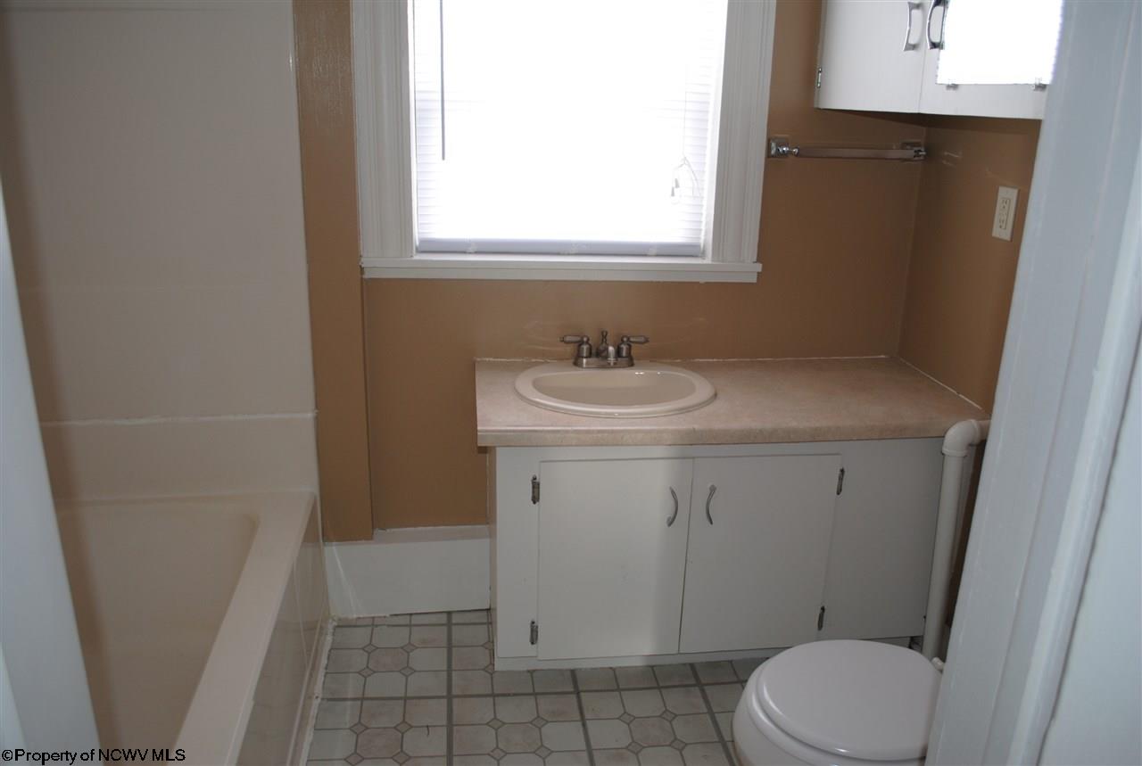 86 Beech Ave, Philippi, WV 26416 photo 9