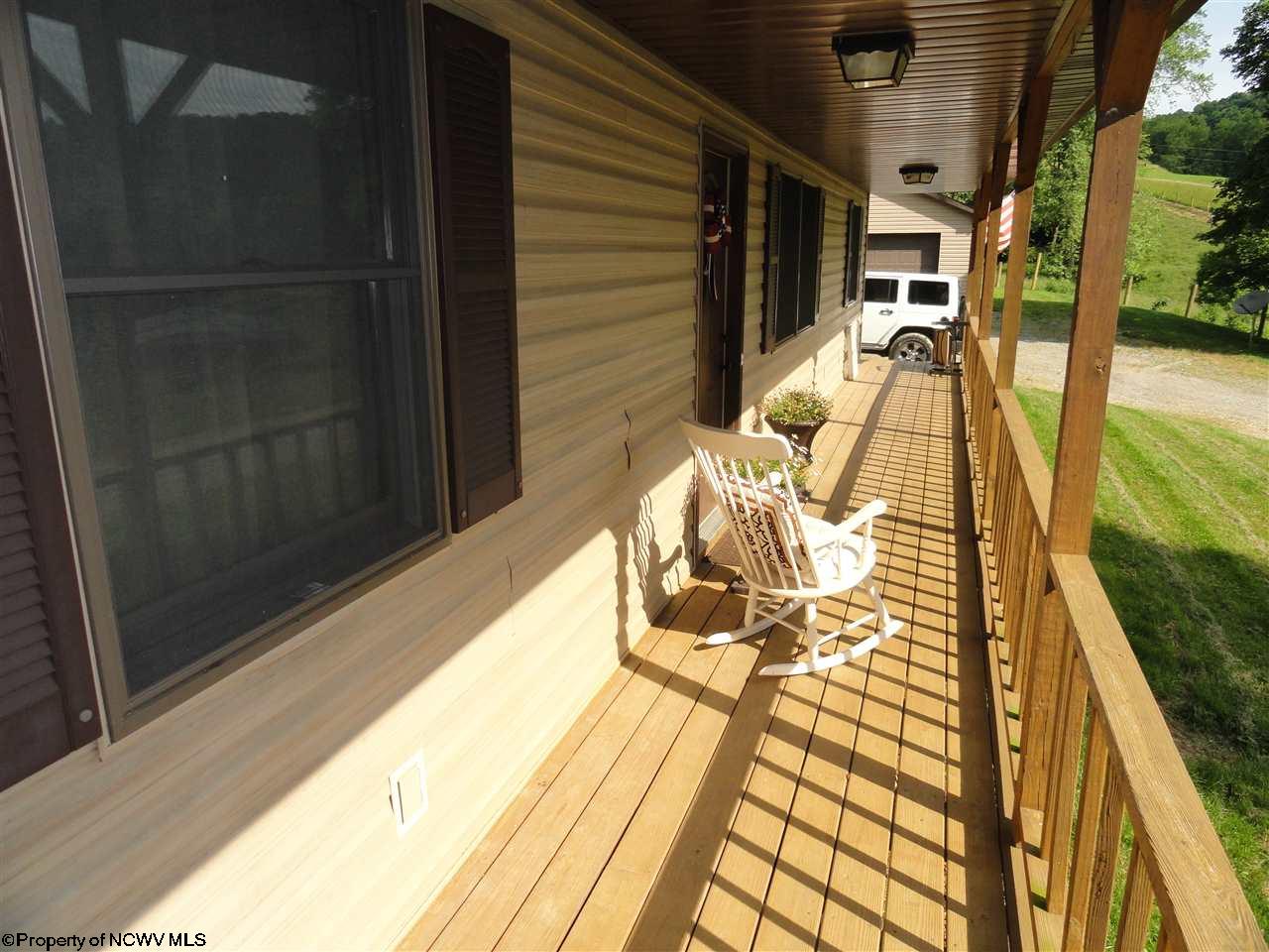 1523 Green Valley Rd, Bridgeport, WV 26330 photo 12