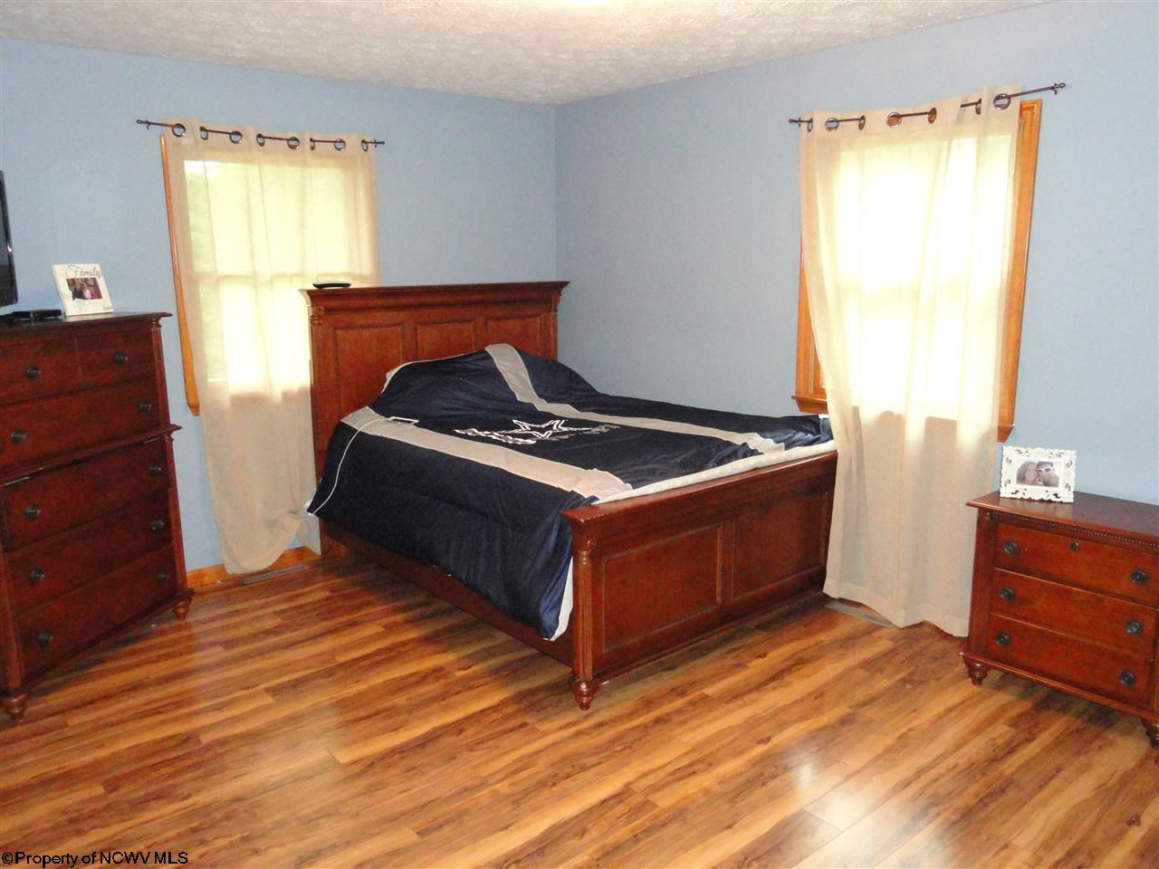 1523 Green Valley Rd, Bridgeport, WV 26330 photo 7