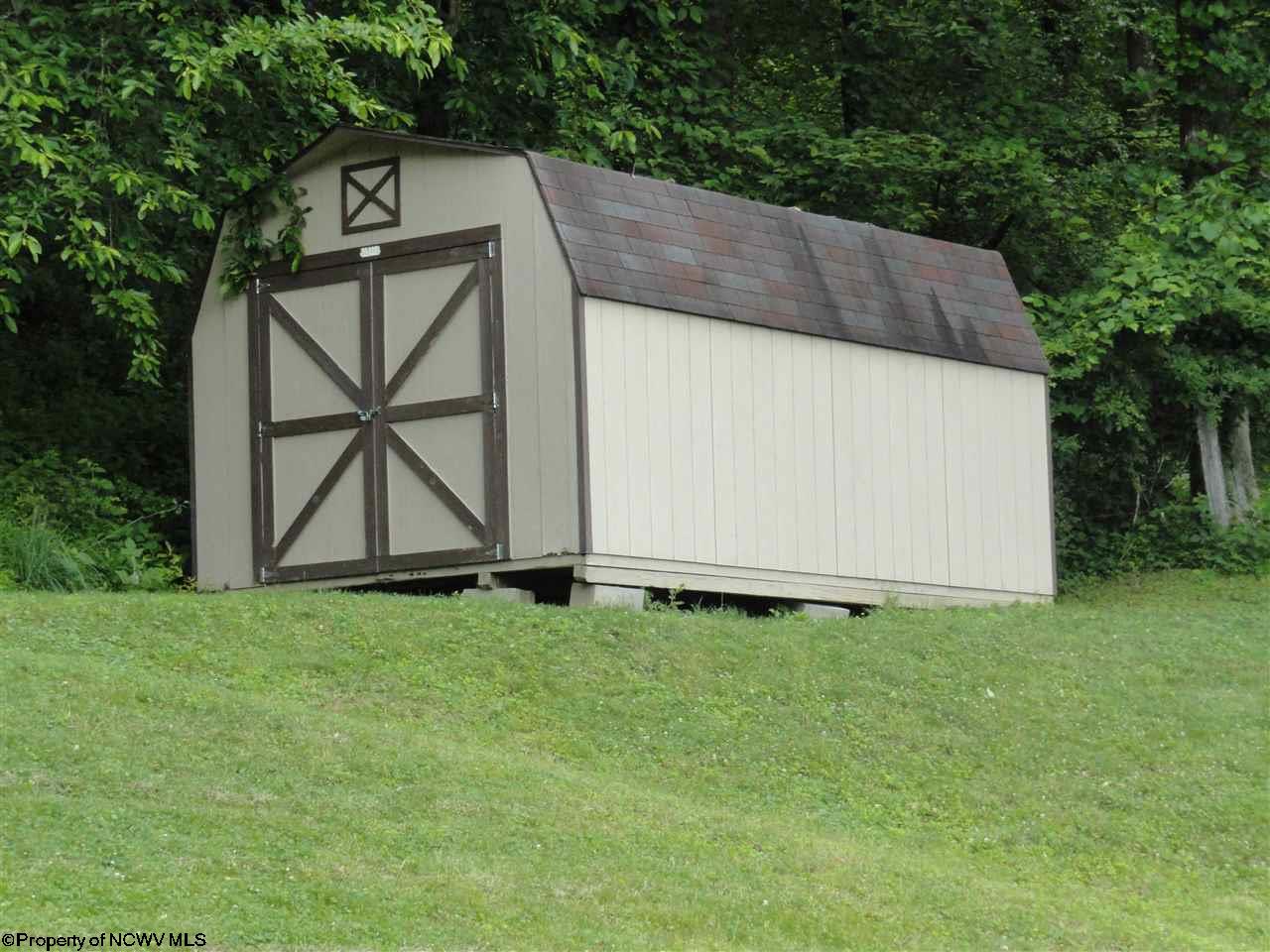 1523 Green Valley Rd, Bridgeport, WV 26330 photo 16