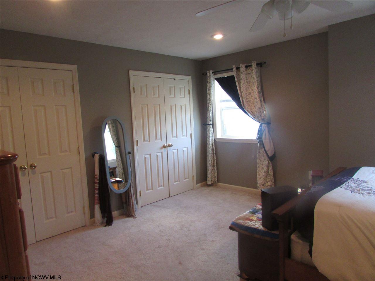 2014 Grandview Dr, Fairmont, WV 26554 photo 10