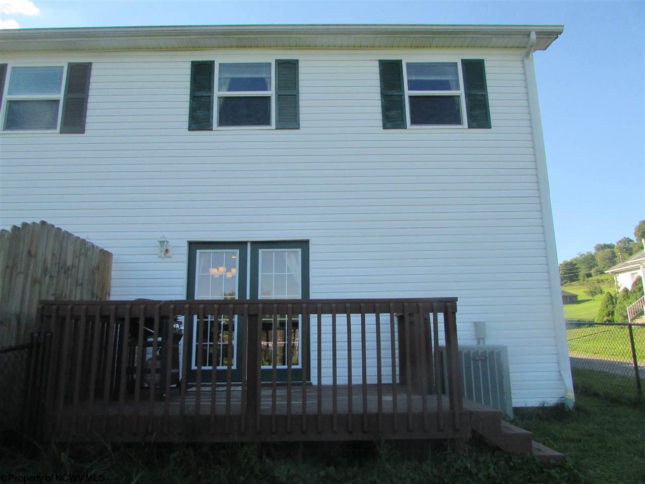 2014 Grandview Dr, Fairmont, WV 26554 photo 2
