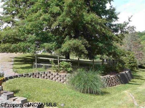 444 Graystone Ln, Sutton, WV 26601 photo 5