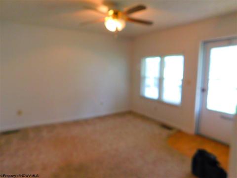 509 E Olive St, Bridgeport, WV 26330 photo 3