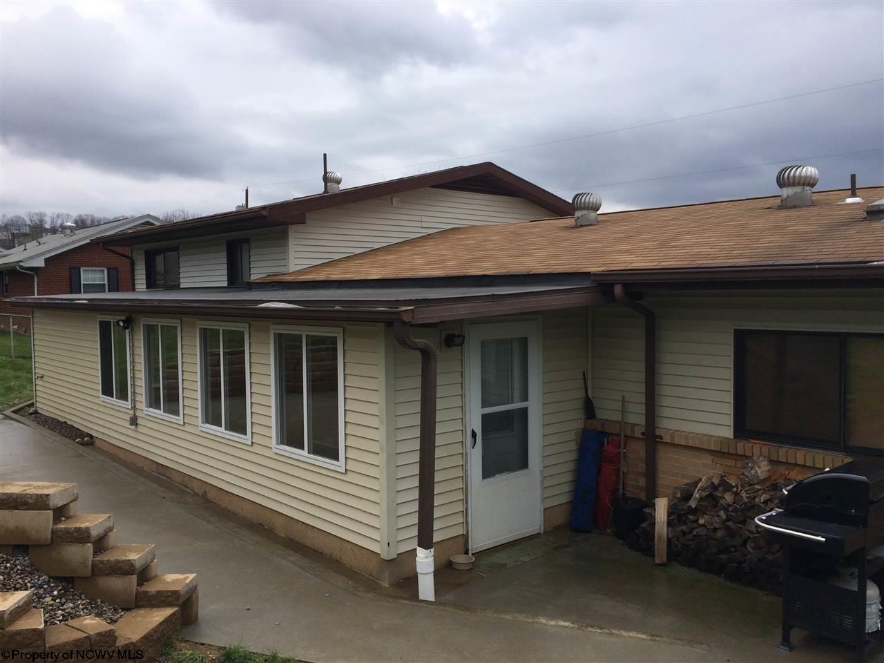 44 Millbrook Rd, Bridgeport, WV 26330 photo 3