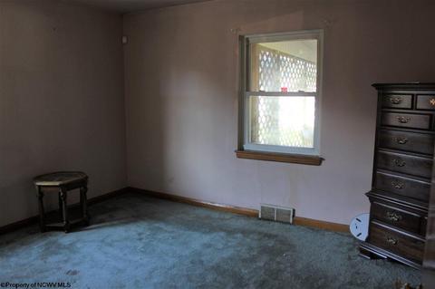 97 Cimarron Rd, Nutter Fort, WV 26301 photo 6
