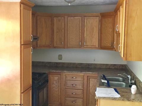 77 High St, Elkins, WV 26241 photo 2